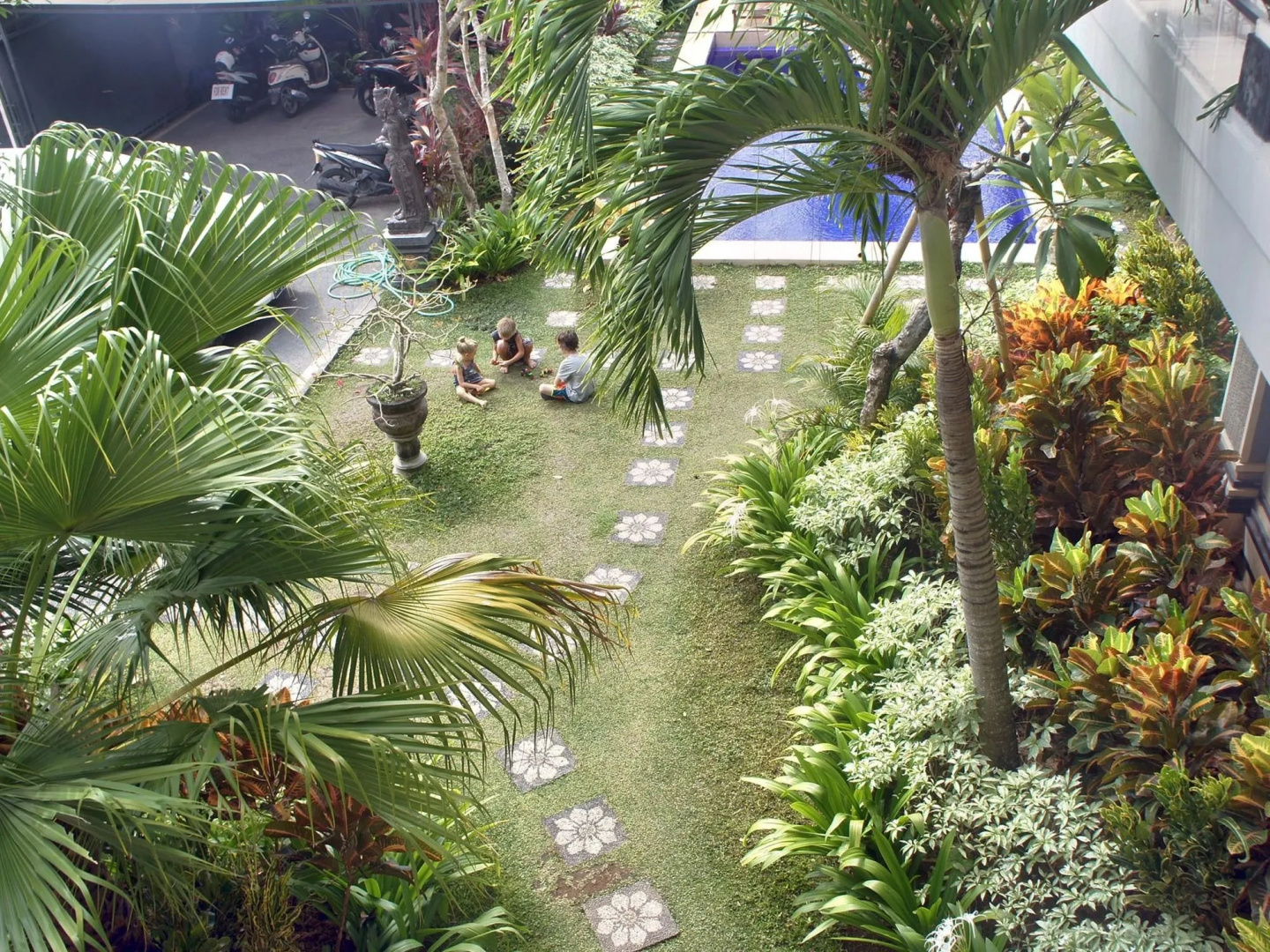 Putu Guest House 2