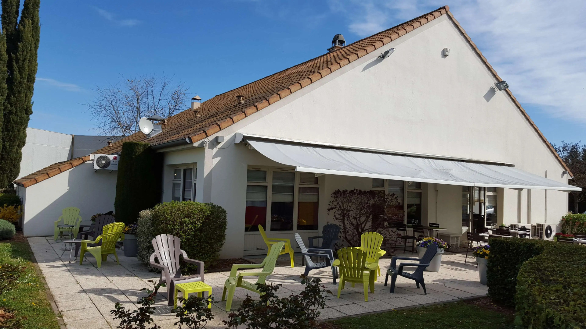 Campanile Lyon Est - Aéroport Saint Exupéry