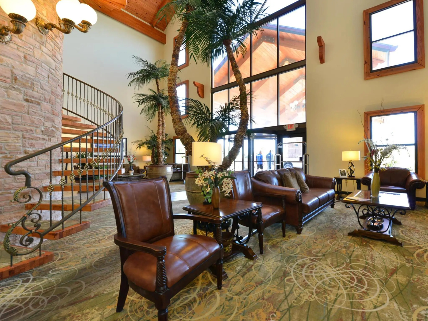 Best Western Plus Swiss Chalet Hotel & Suites
