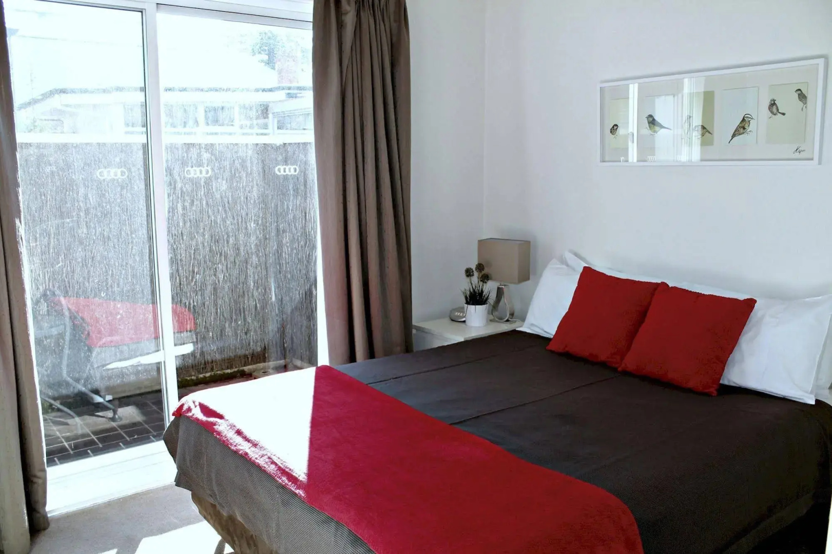 Specialty Accommodation – Adelaide Dress Circle Apartments