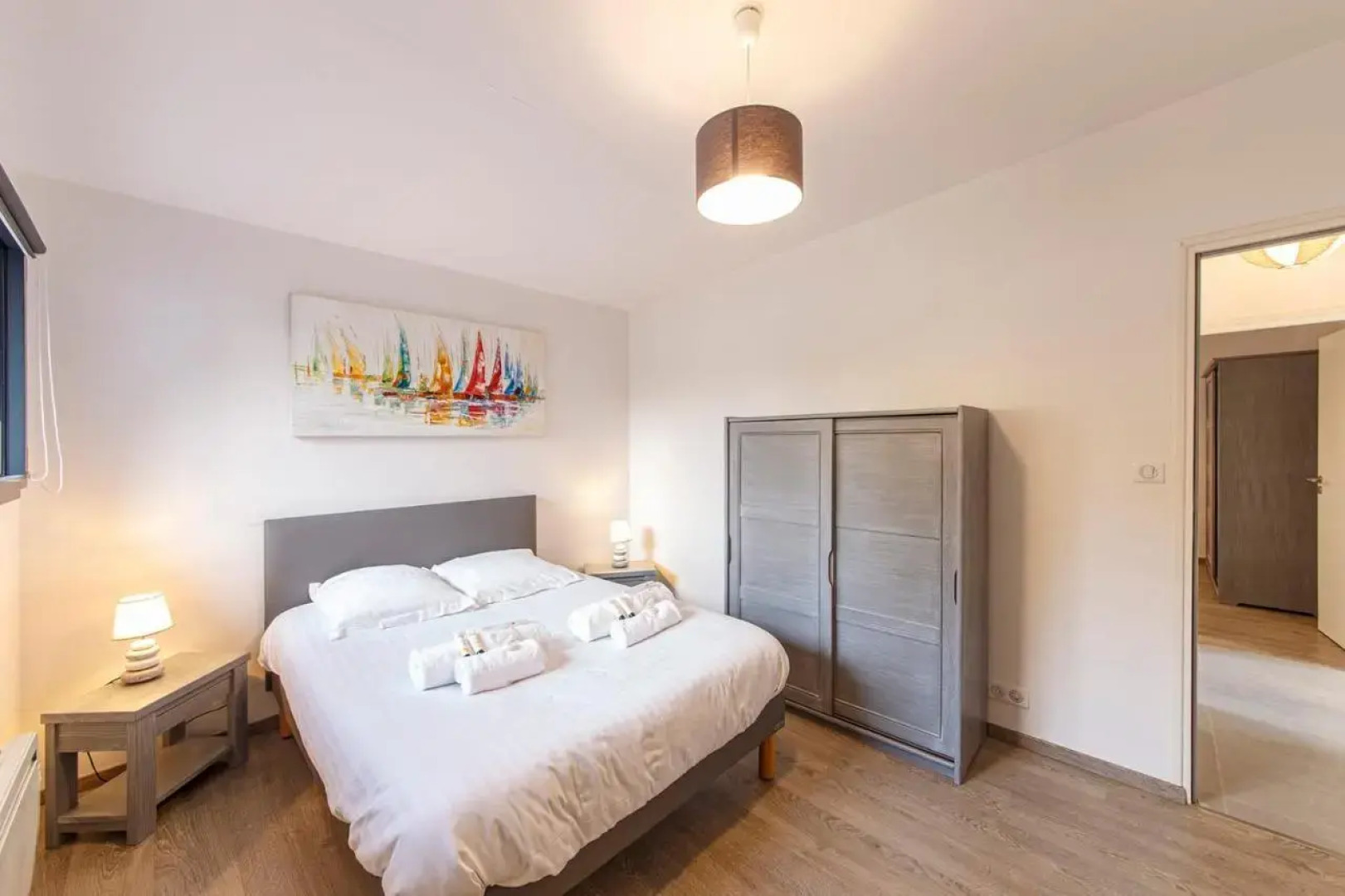 GOVIHAN - Maison 8p avec piscine commune