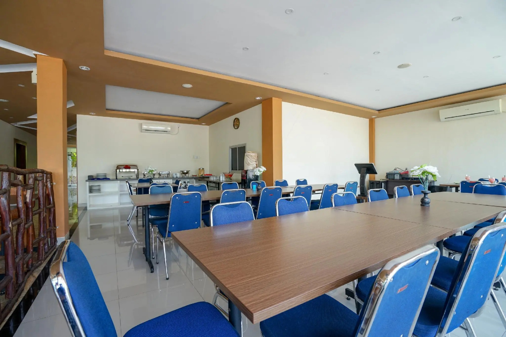 OYO 1727 Hotel 929