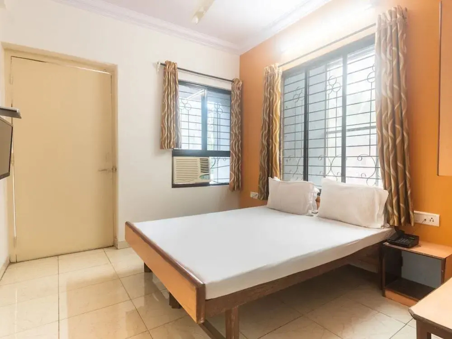 Hotel Saitej by OYO Rooms