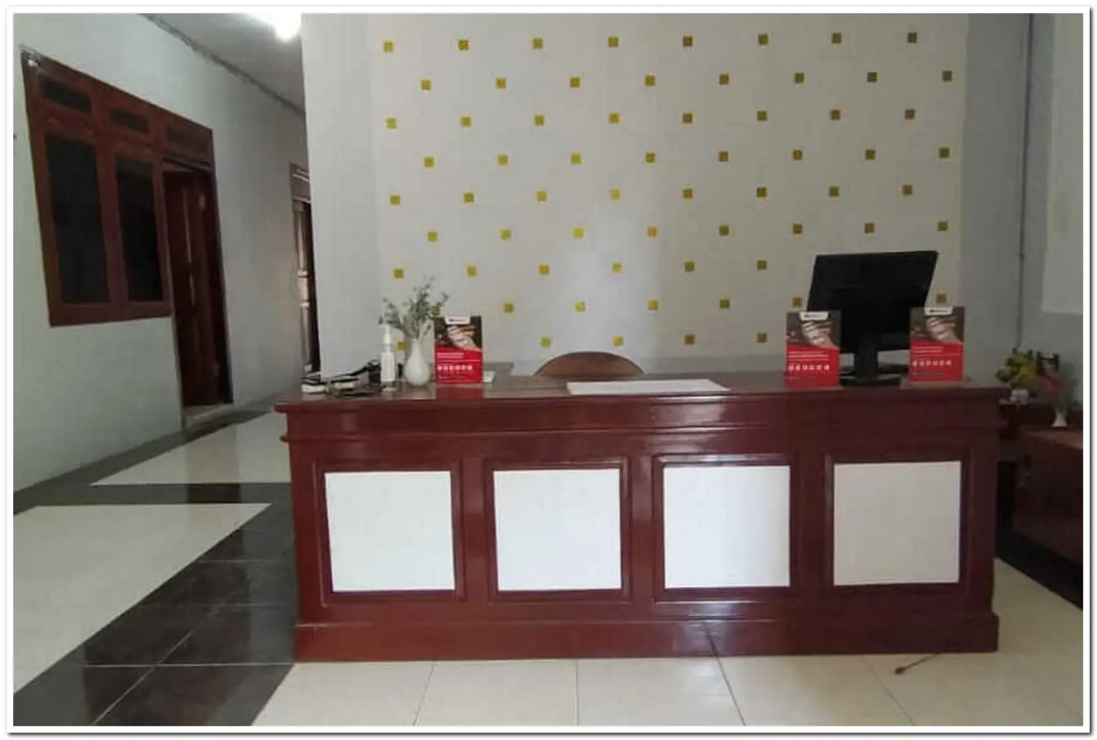 RedDoorz Plus near Alun Alun Sumenep