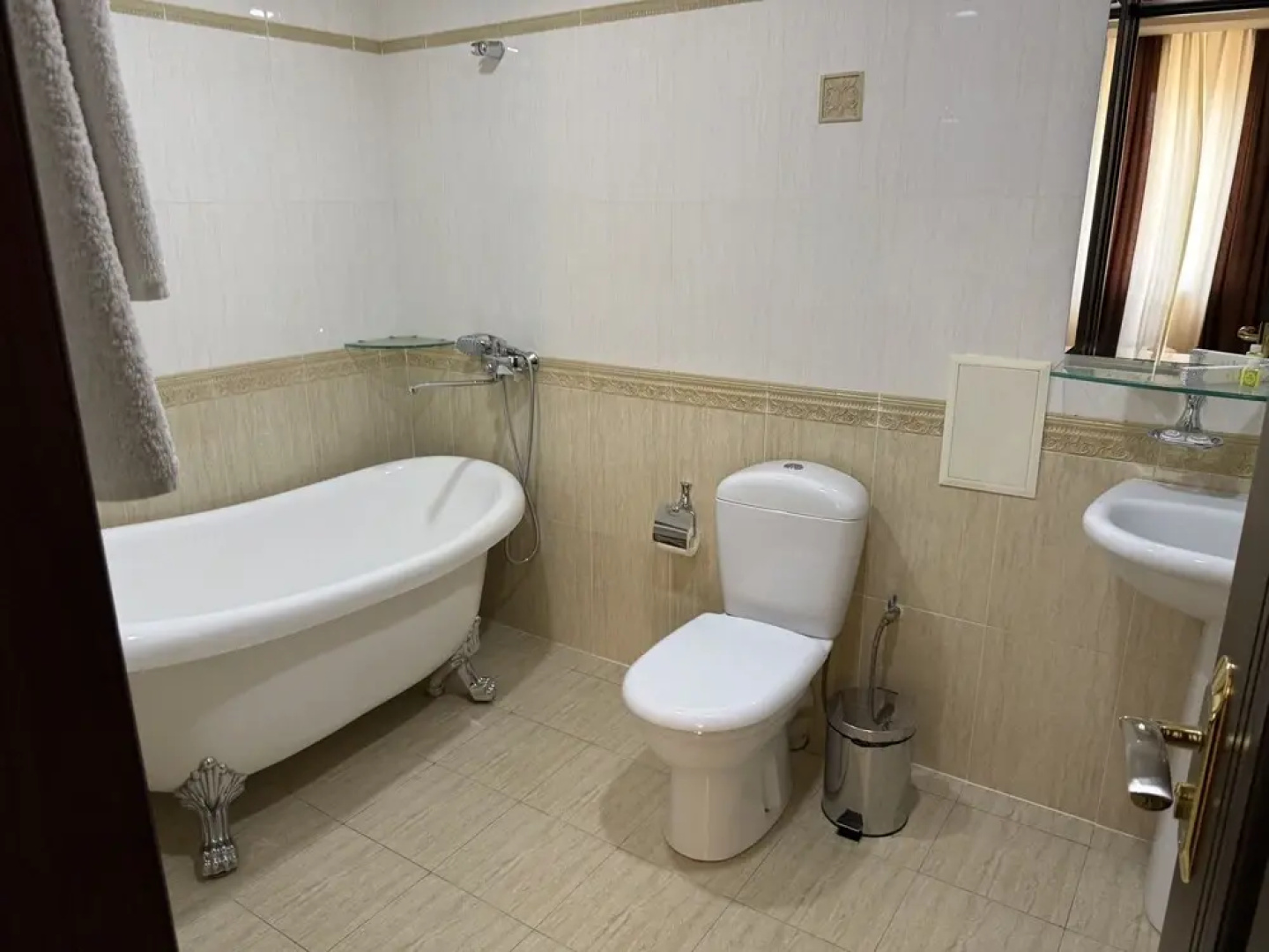 Hotel Yoshlik