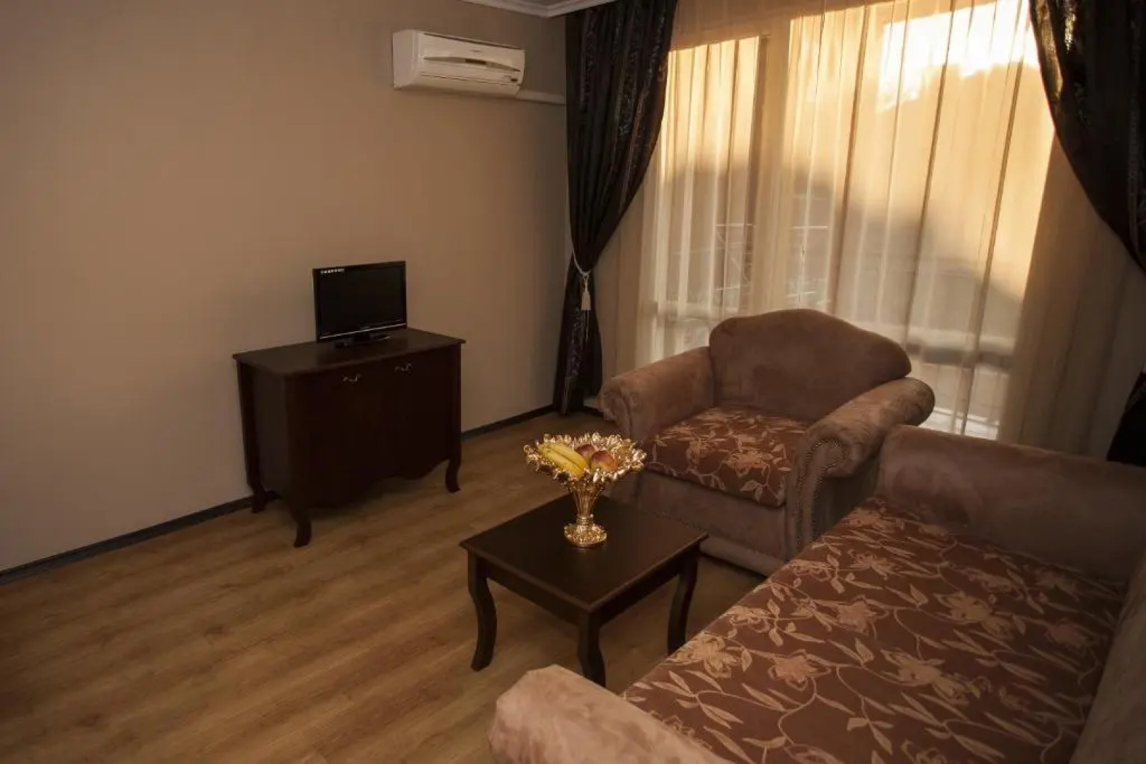 Red Hotel - Lozenetz