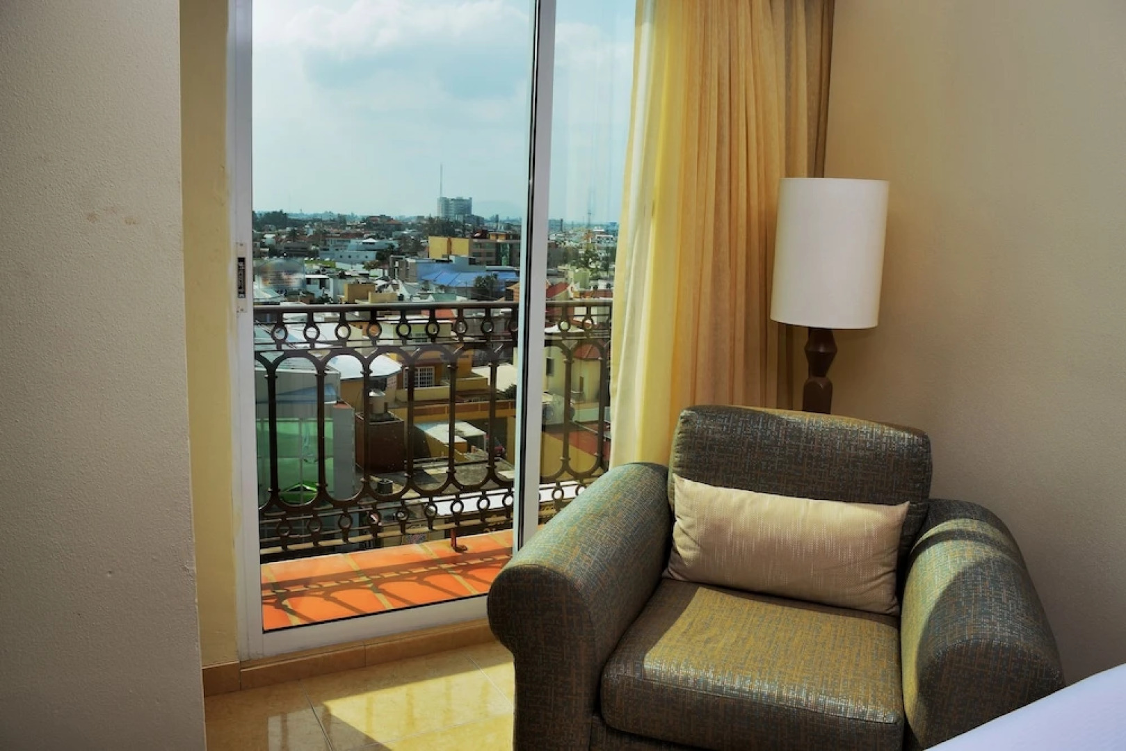 Astur Hotel y Suites