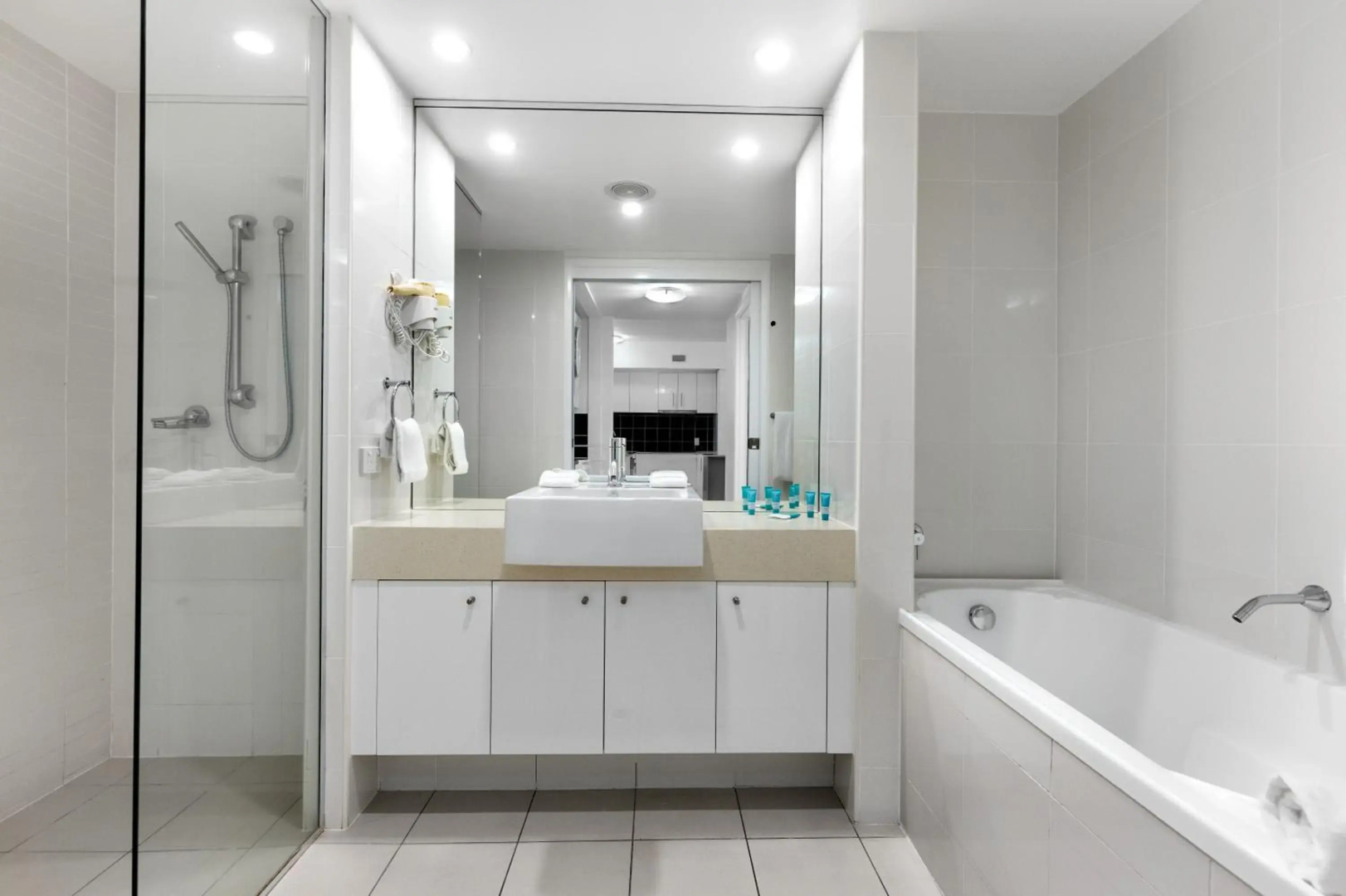 Beaches on Lammermoor Apartments