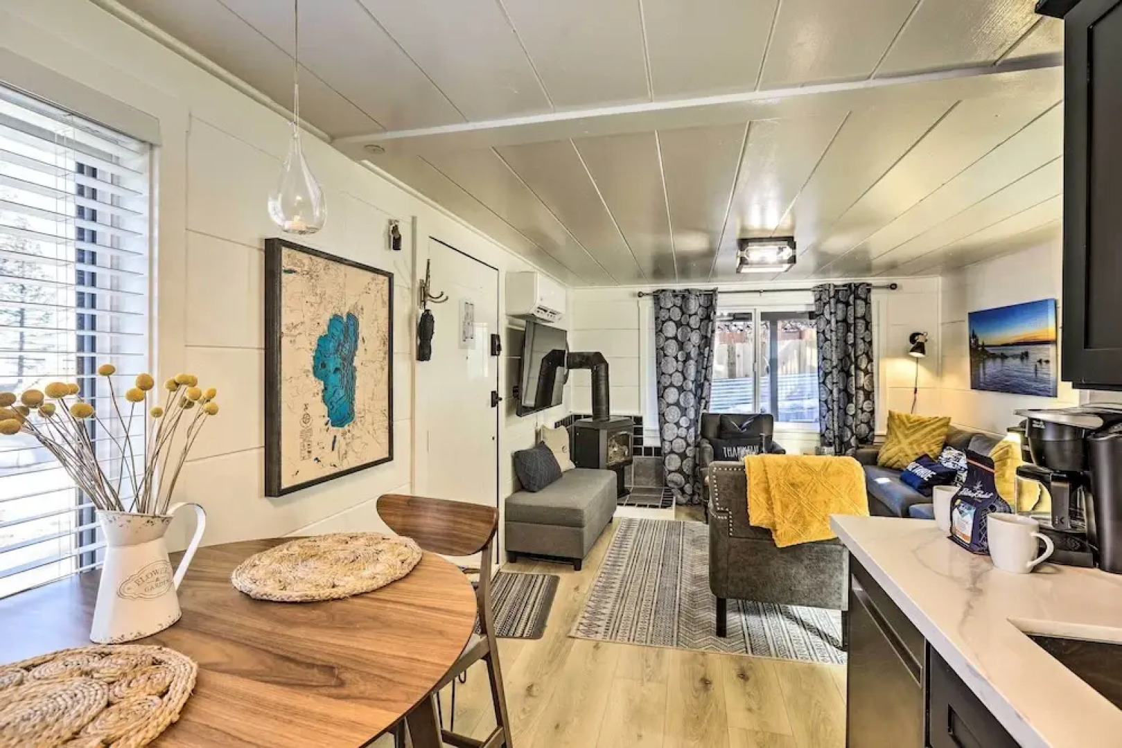 Walk to Lake Tahoe: Cozy Zephyr Cove Cabin!