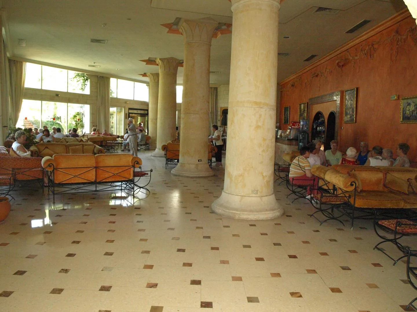 Palmyra Golden Beach Families and Couples