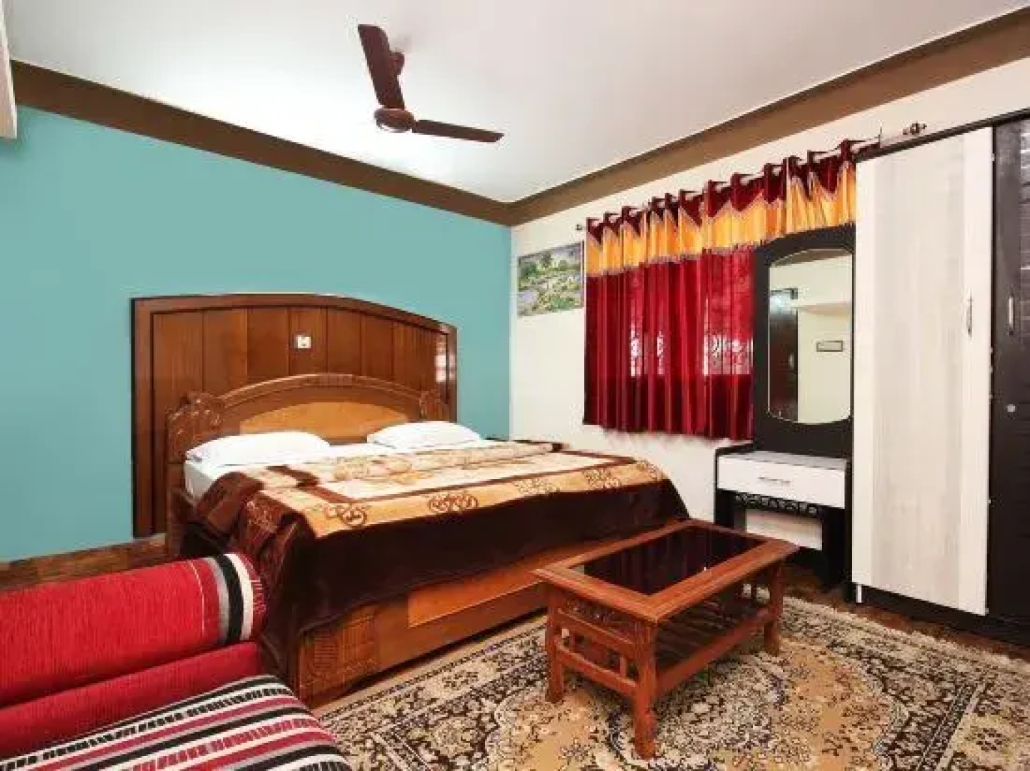 OYO 28641 Vijaya Deepa Guest House