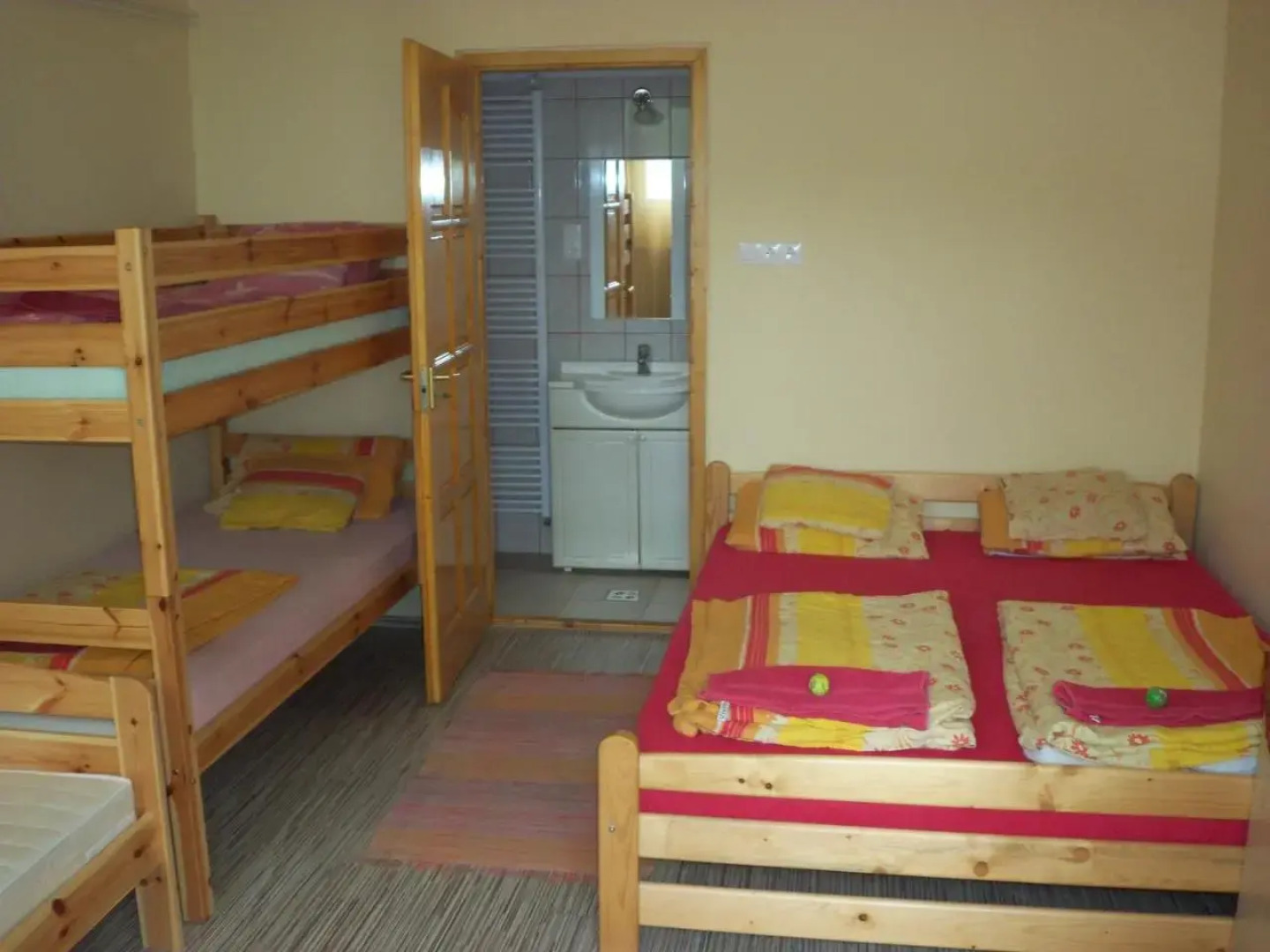 Sárvári Vendégház Pécs,Hosszúhetény