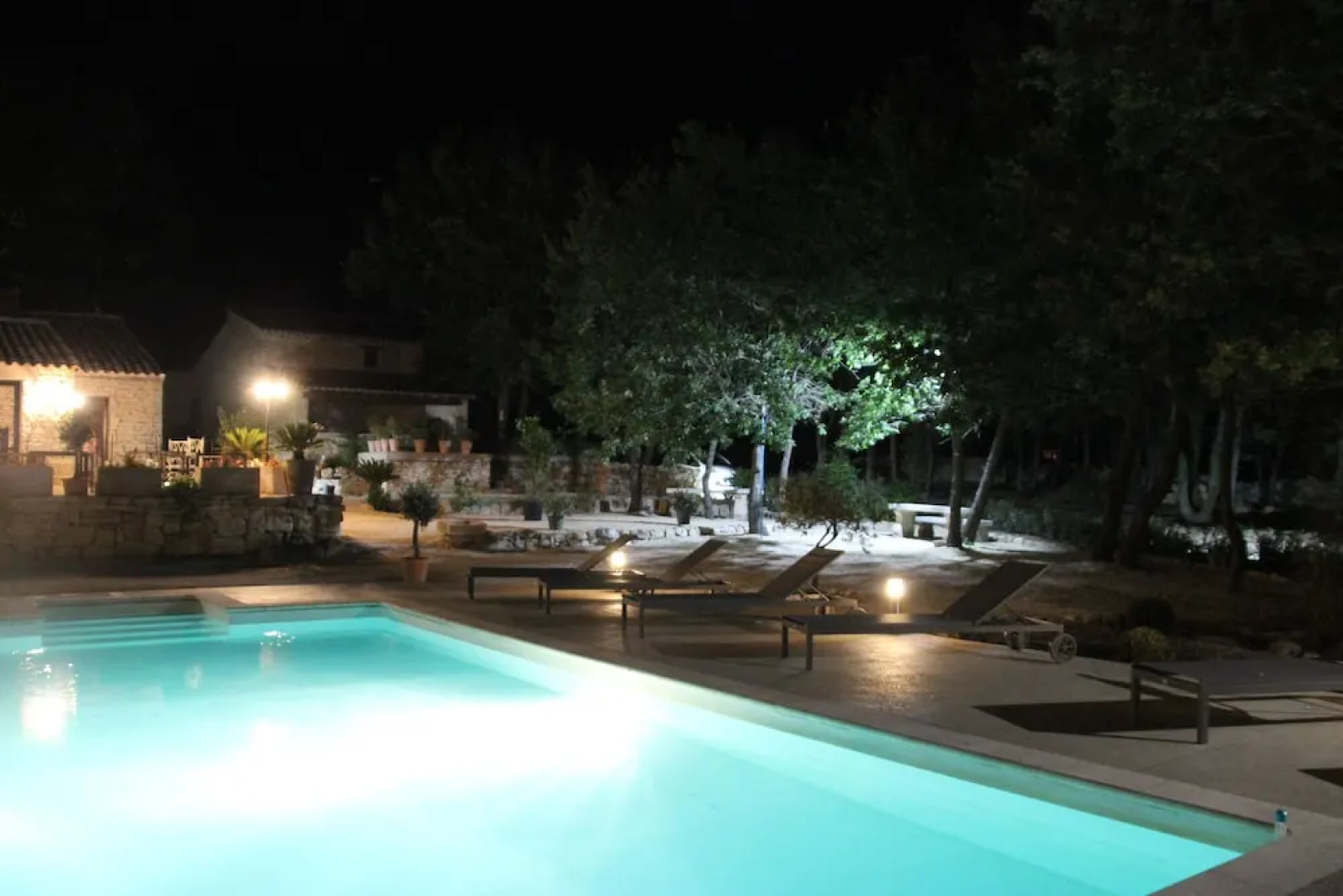 Hameau Fleur de Pierres B&B