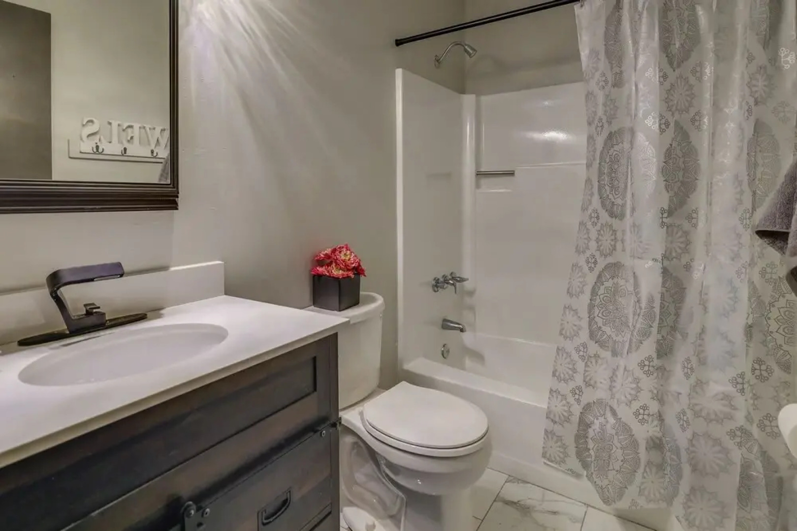 Pet-friendly Tobyhanna Retreat w/ Deck & Playset!