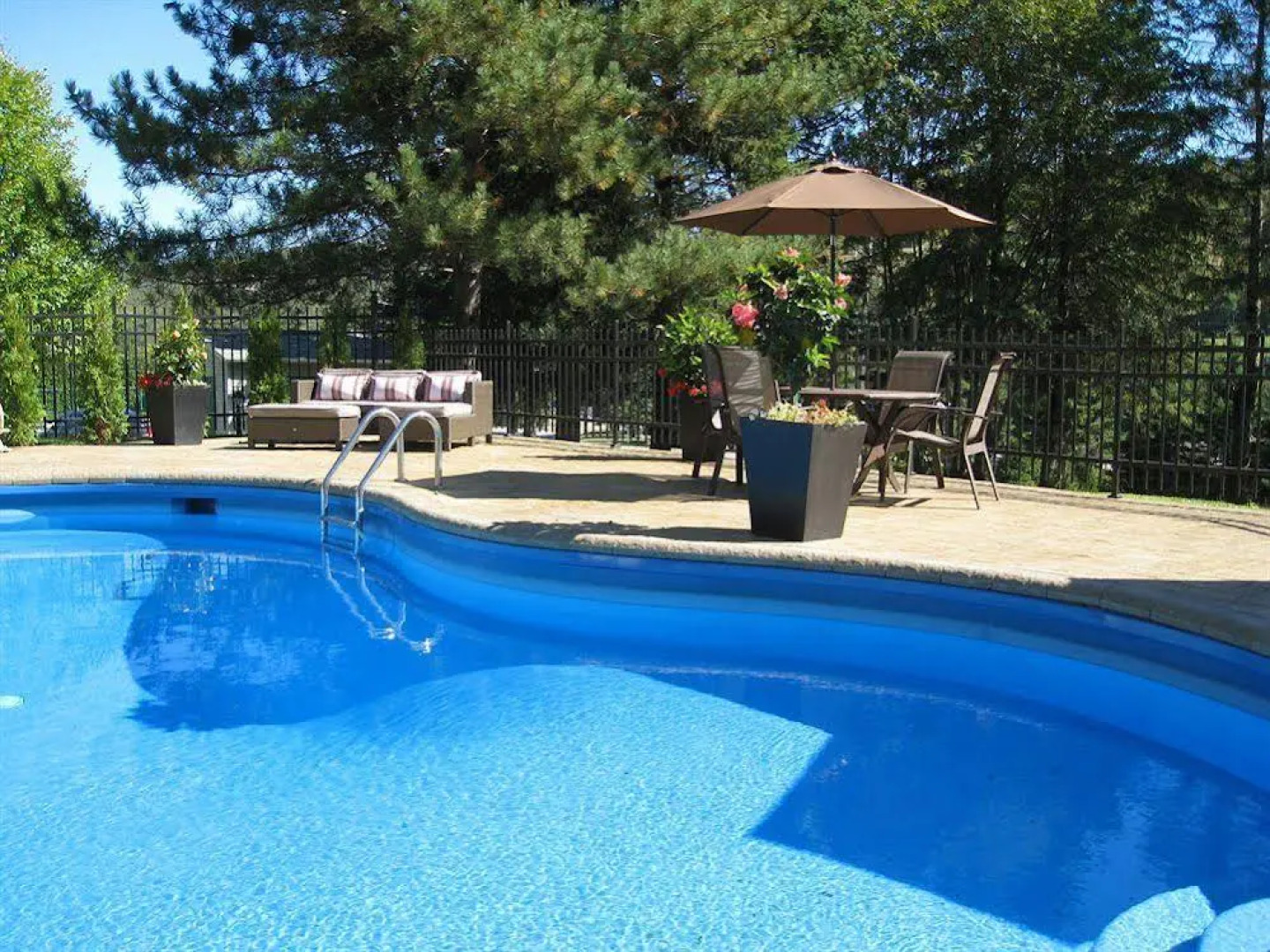 Auberge Sous L'Edredon B&B