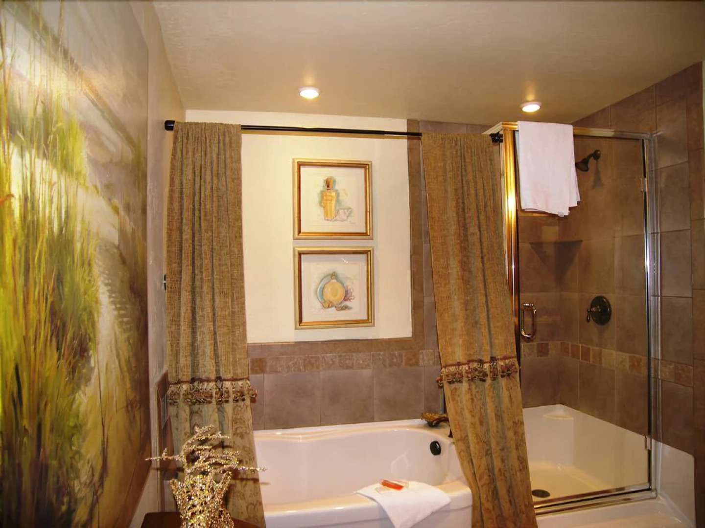 The Cache CUTW 2 Br condo by RedAwning