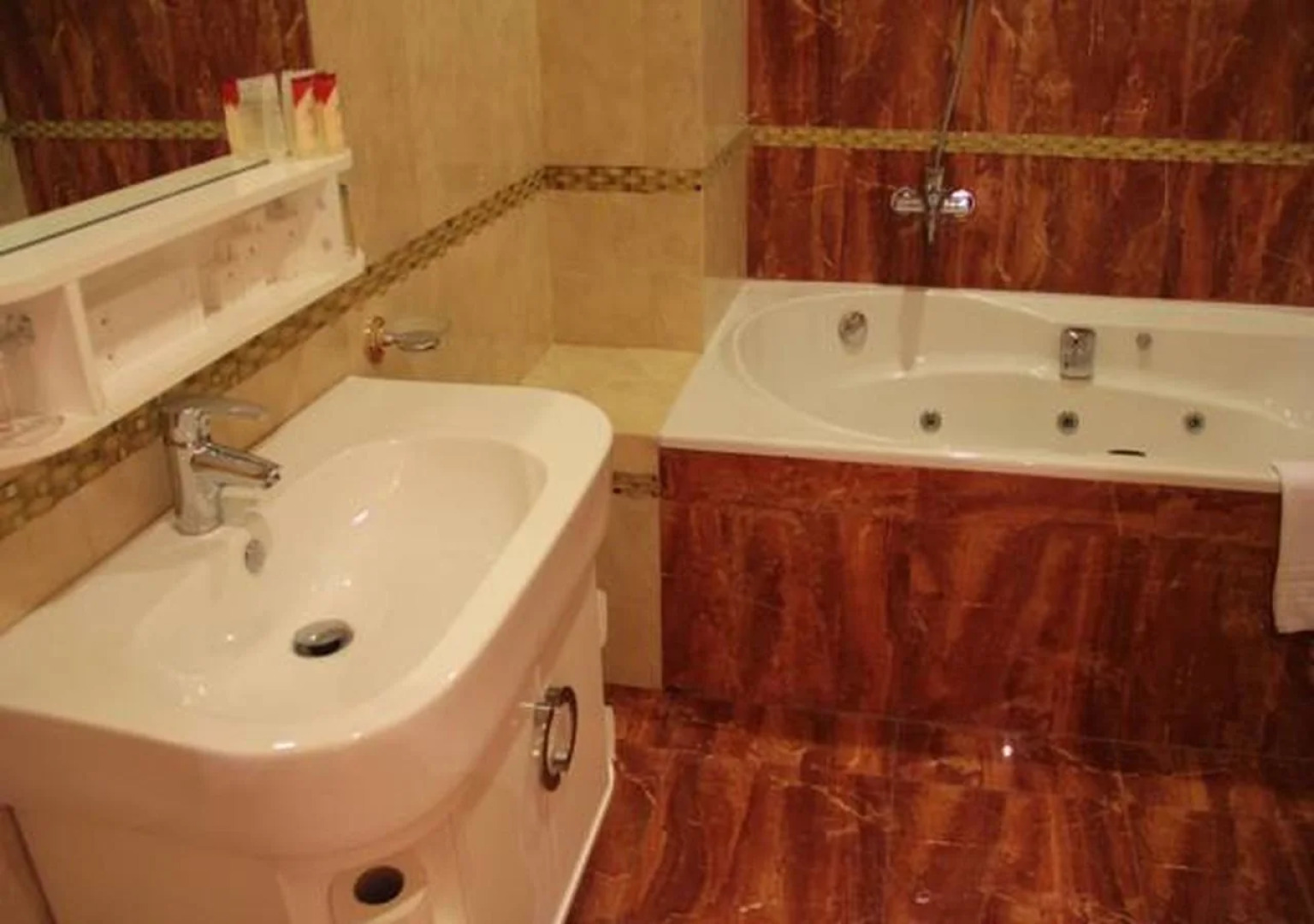 Ramada Al Hada Hotel And Suites