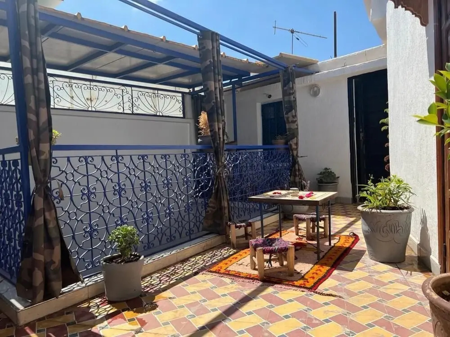 Jenna House - Hostel