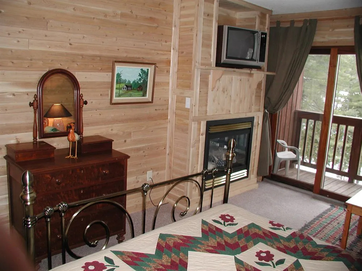 Westwind Inn on the Lake