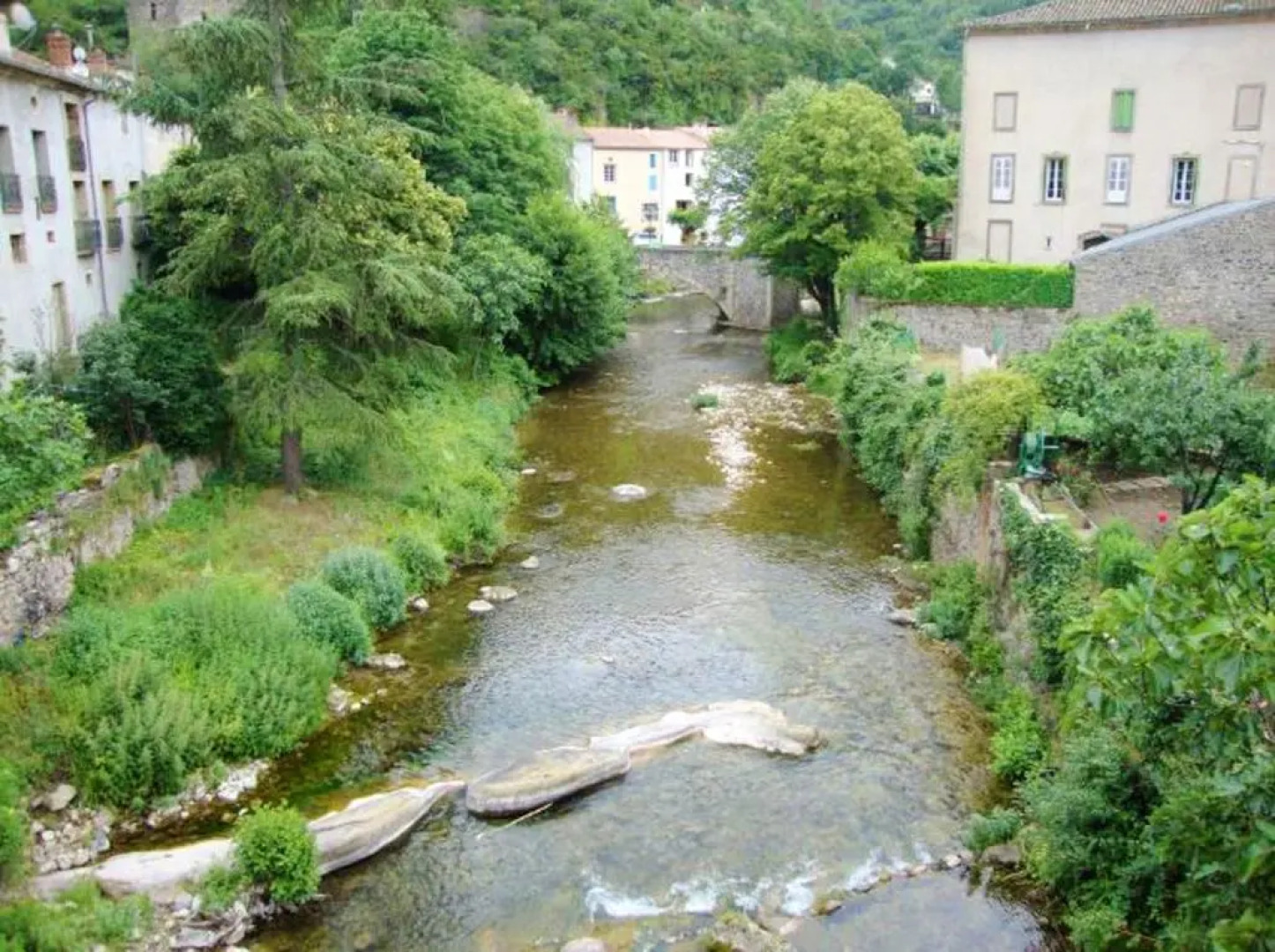Maison de 2 chambres avec terrasse amenagee a Lunas