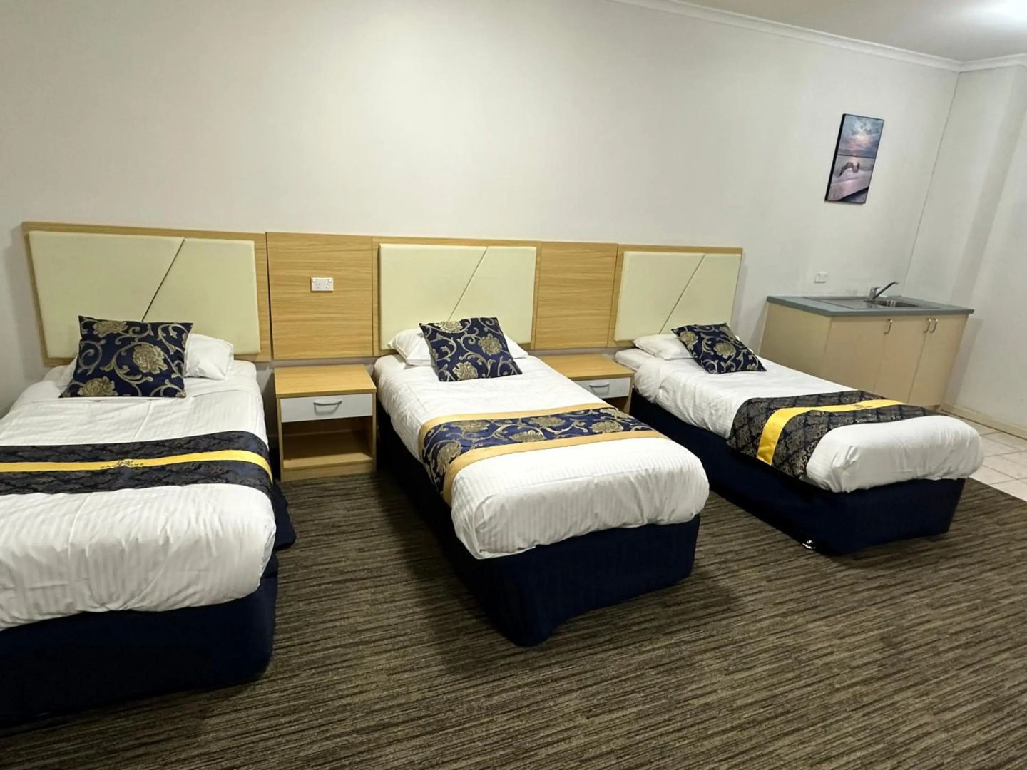 Jacksons Motor Inn