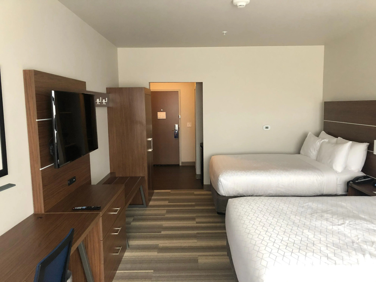 Holiday Inn Express & Suites Madison West - Middleton by IHG