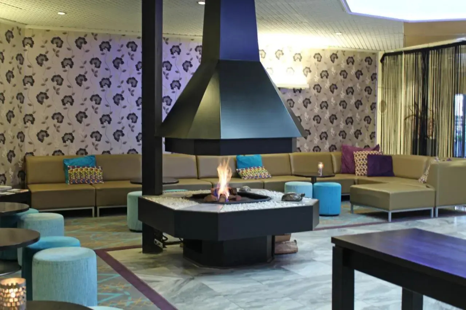 Golden Tulip Inntel