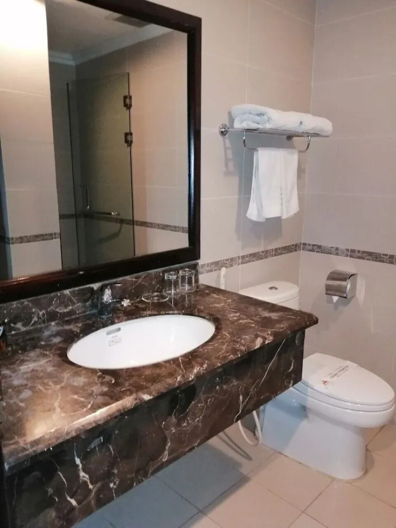 White Palace Thai Binh Hotel 1