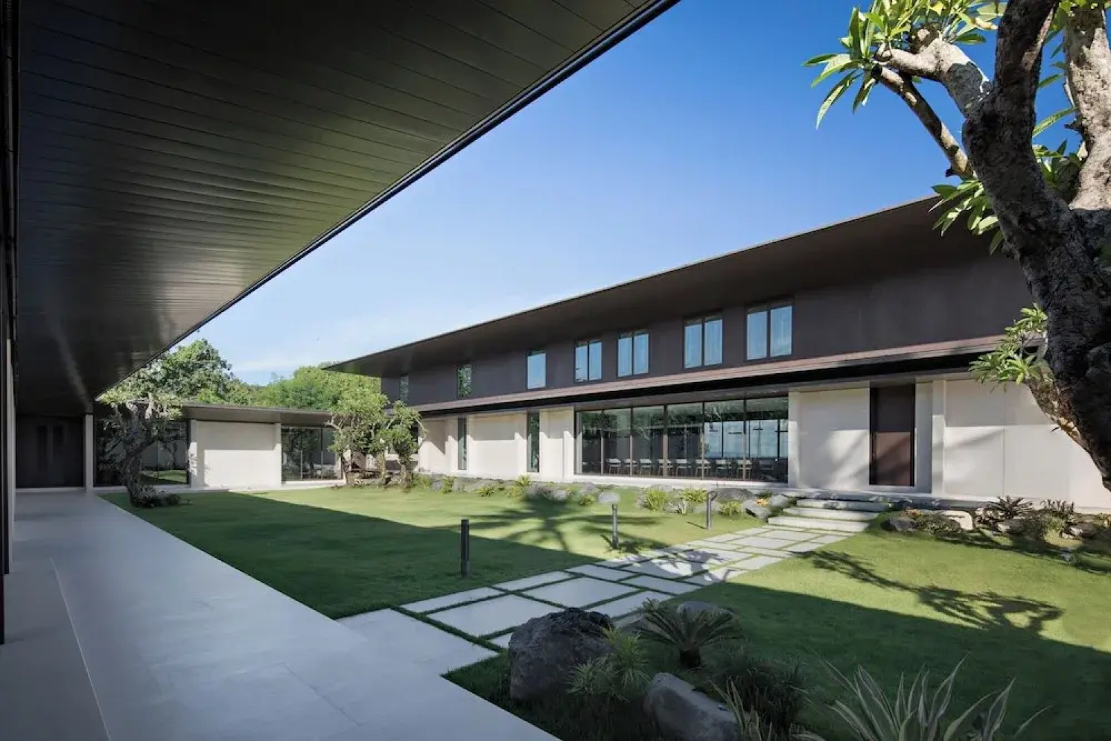 Saba Estate Luxury Villa Bali