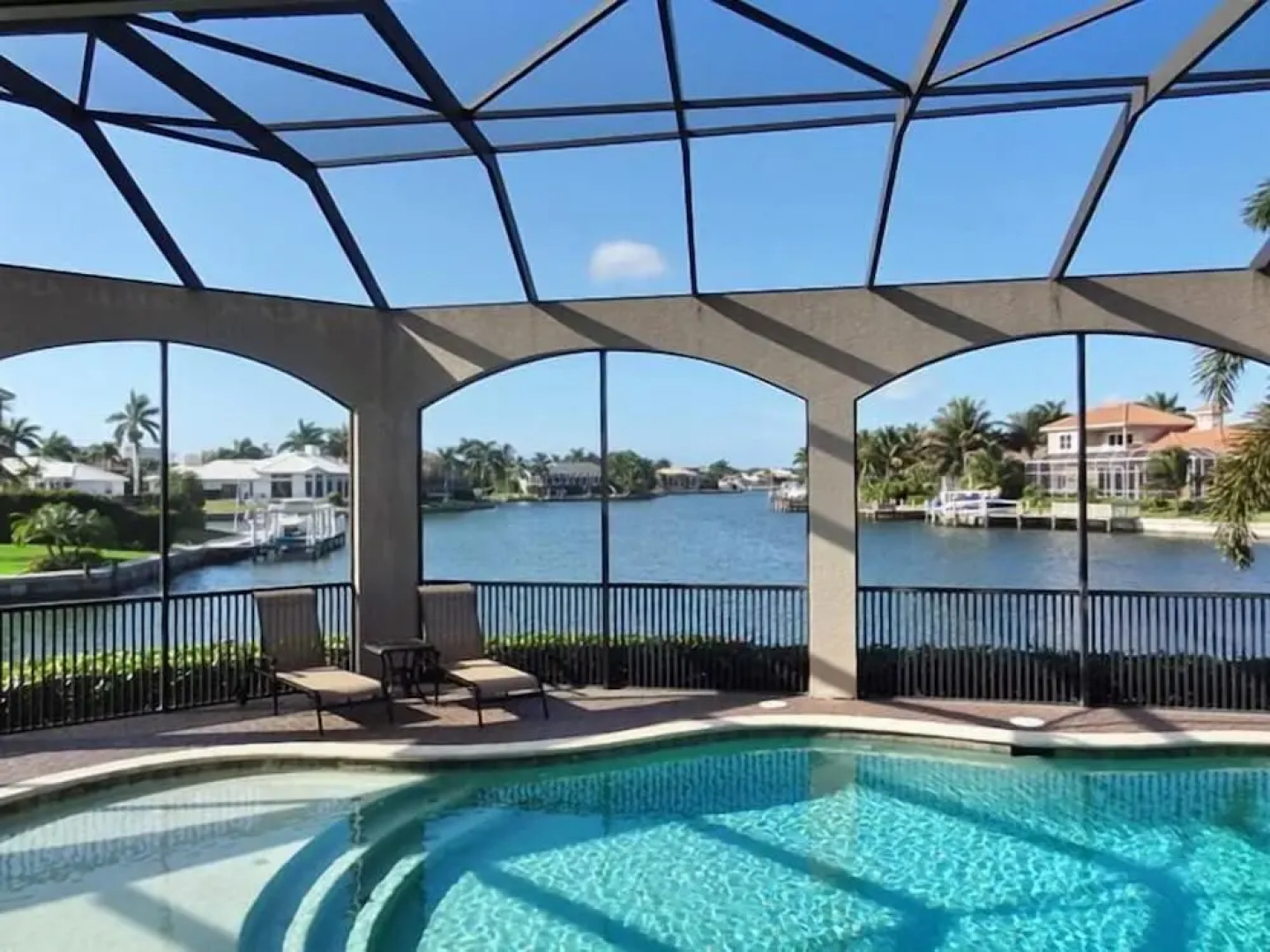 SNOW190 4 Bedroom Holiday Home by Marco Naples Vacation Homes