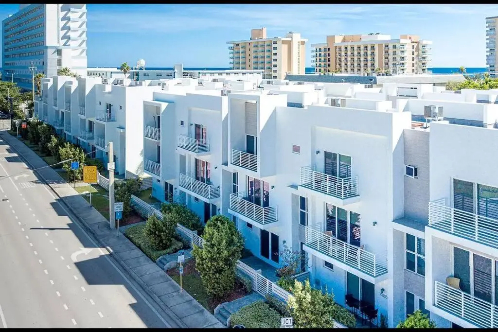 Ocean Front contemporary 3 Bedroom townhouse.