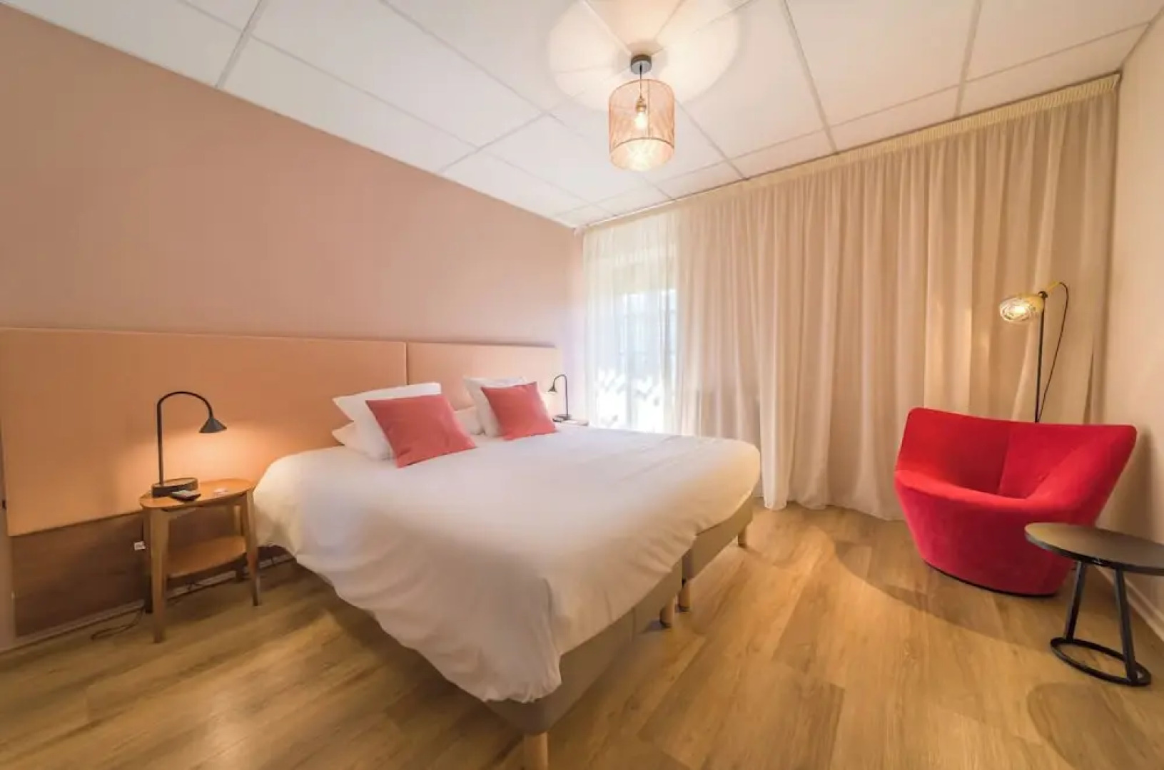 Les Dépendances de Chapeau Cornu