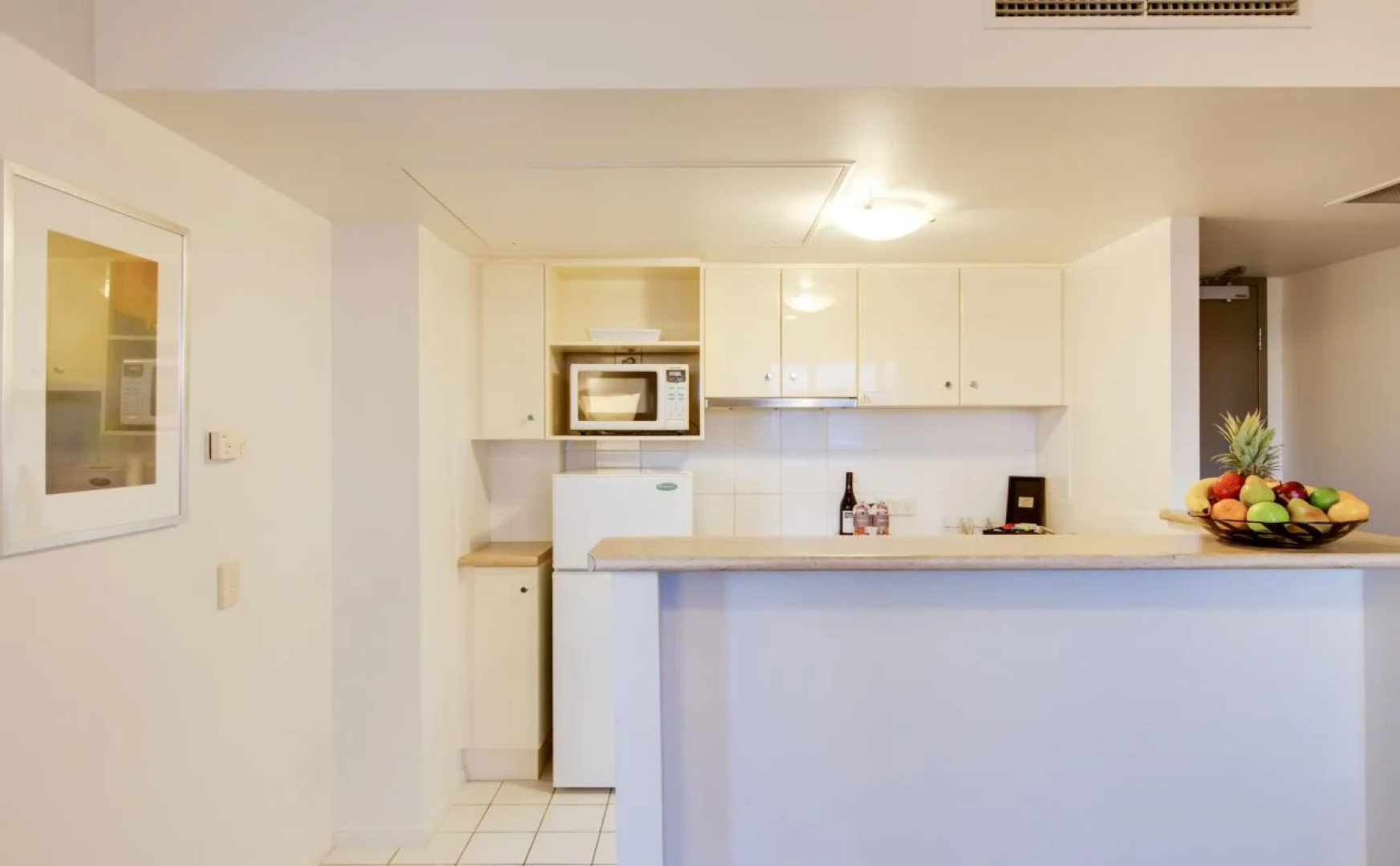 Oakbridge Hotel & Apartments