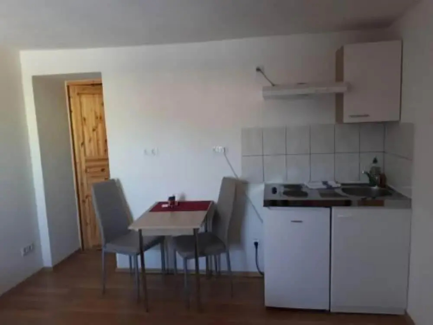 Apartments B & B27