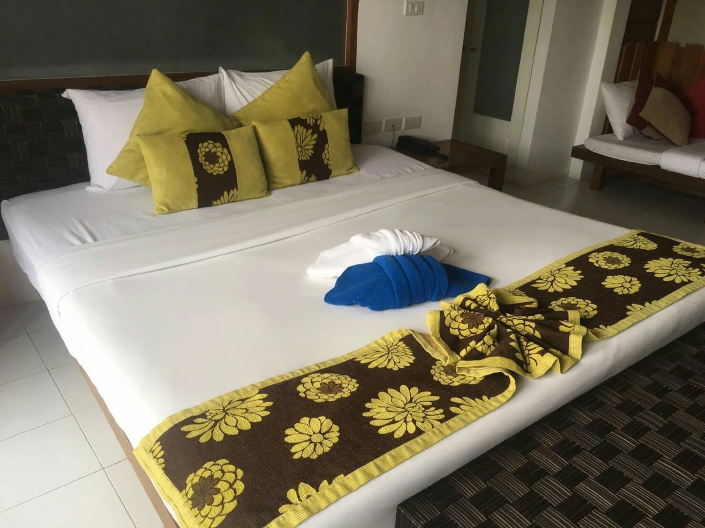 Lawana Escape Beach Resort