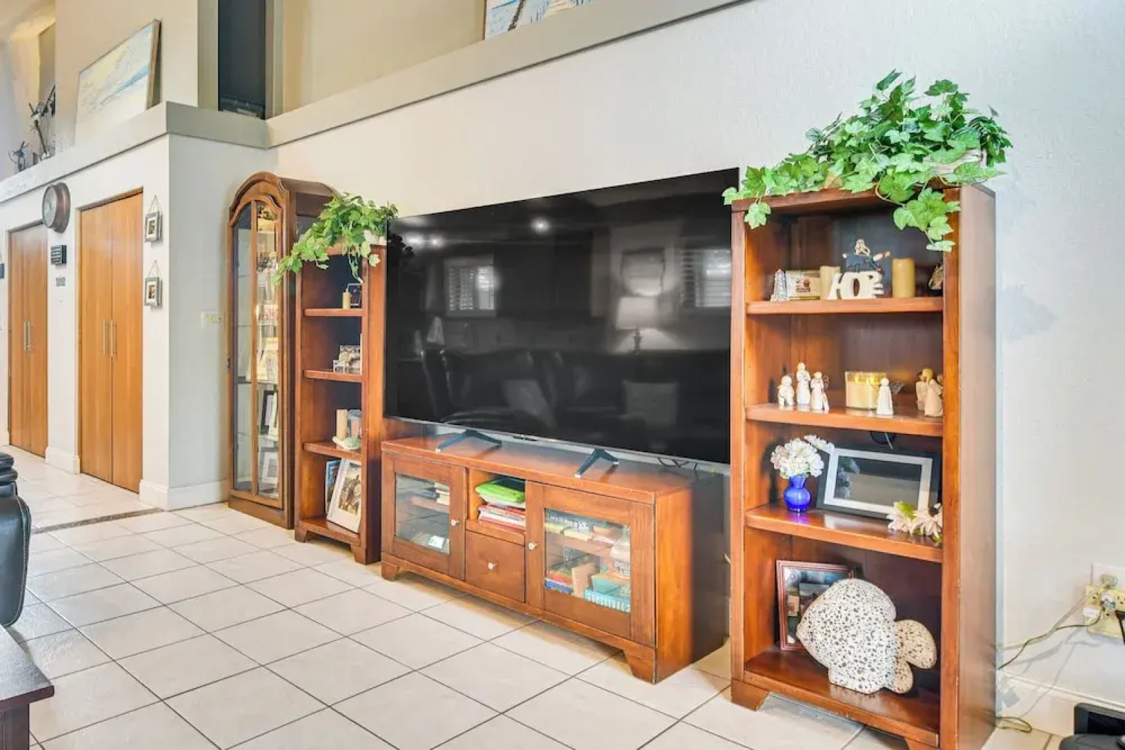4 Mi to Beach: Sunny Seminole Home w/ Pool