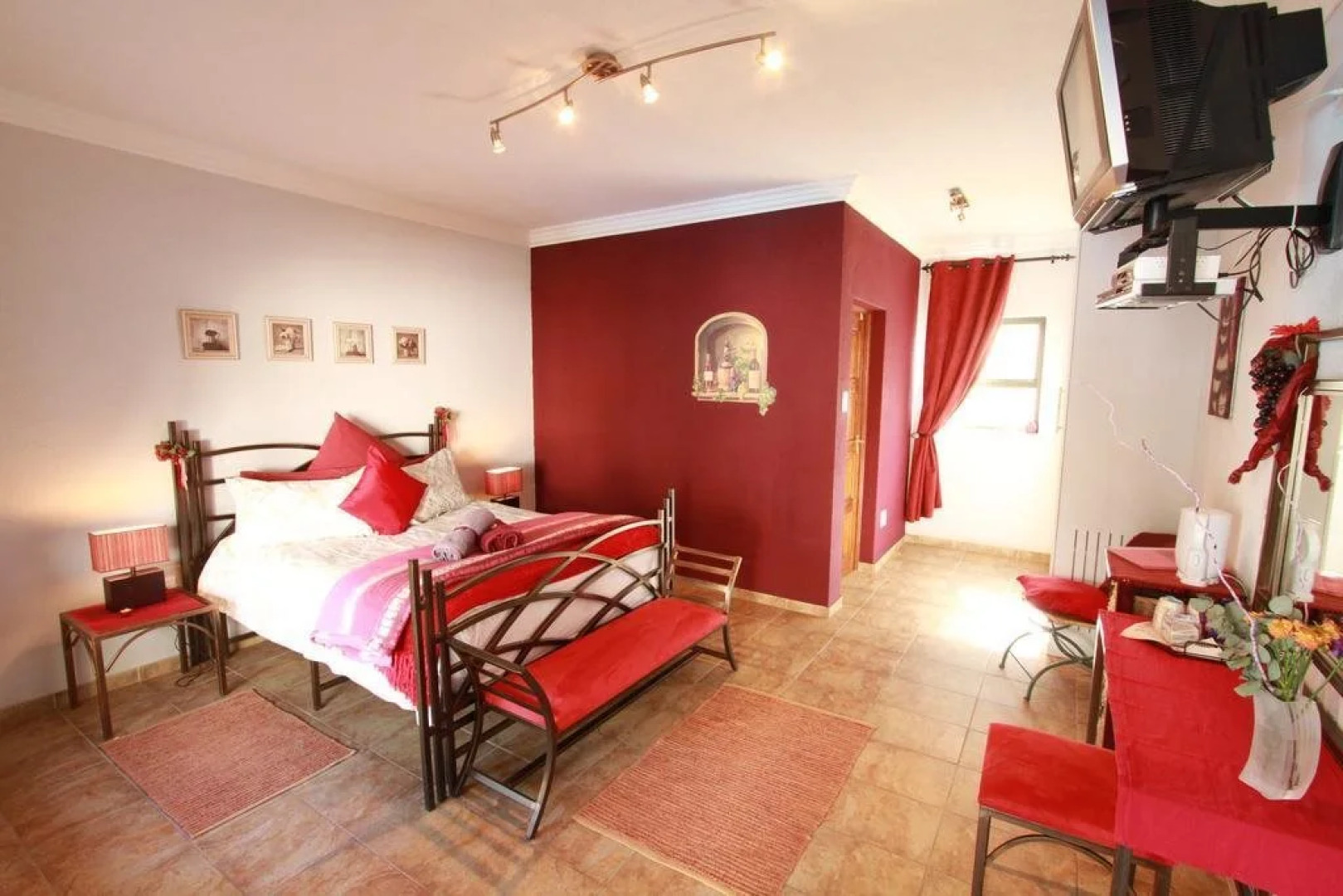 Ponciana Superior Guesthouse