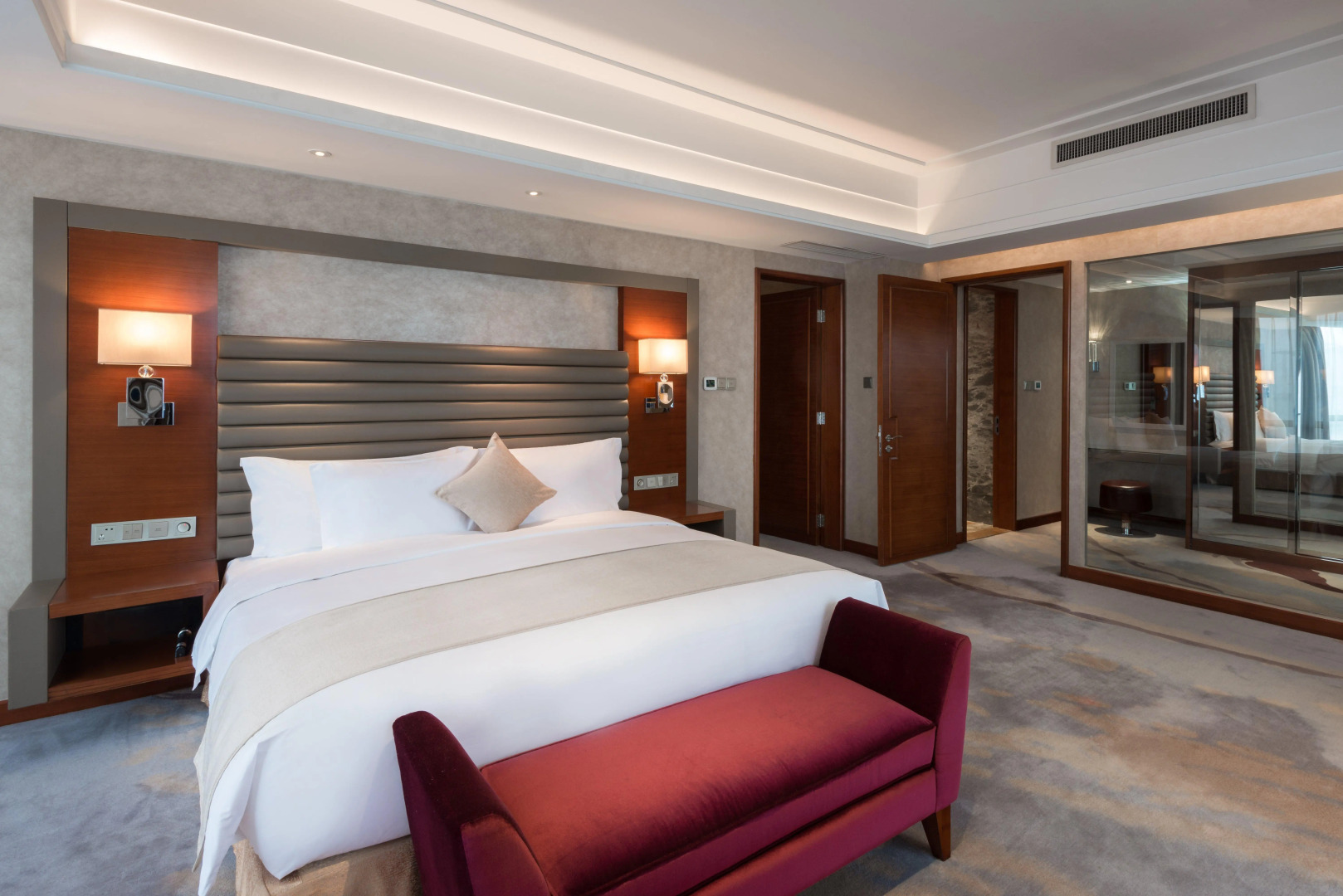 Crowne Plaza Shenyang Parkview