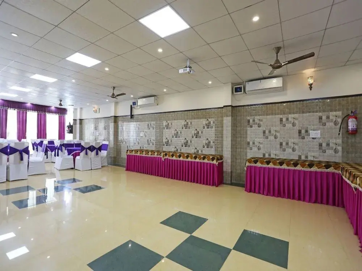 Benison Guest House By OYO Rooms