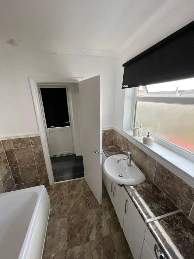 Luxury Spacious 2-bed House in Brentwood Essex