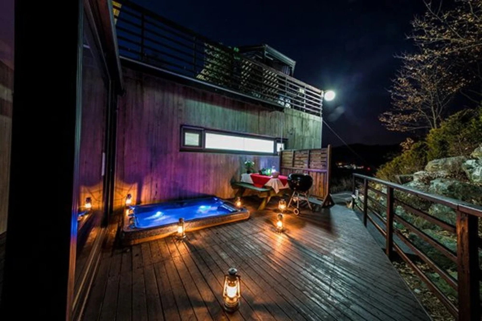 Hongcheon La Defense Pension