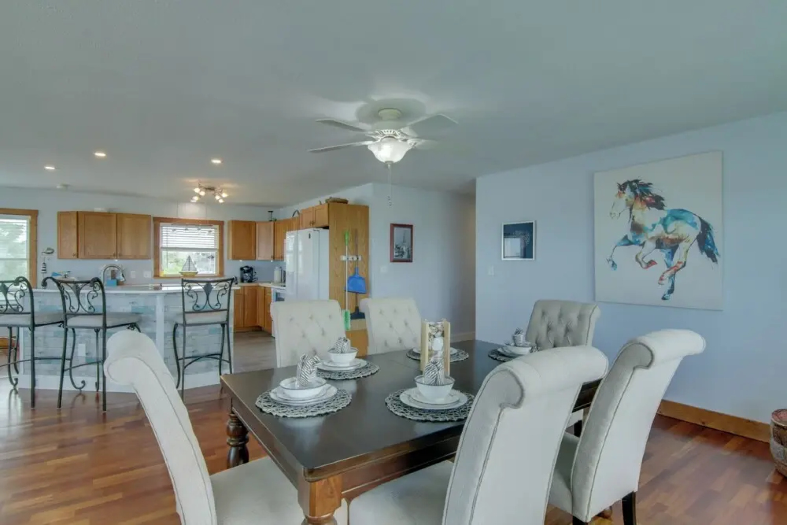 Bayfront Chincoteague Getaway w/ Fire Pit!