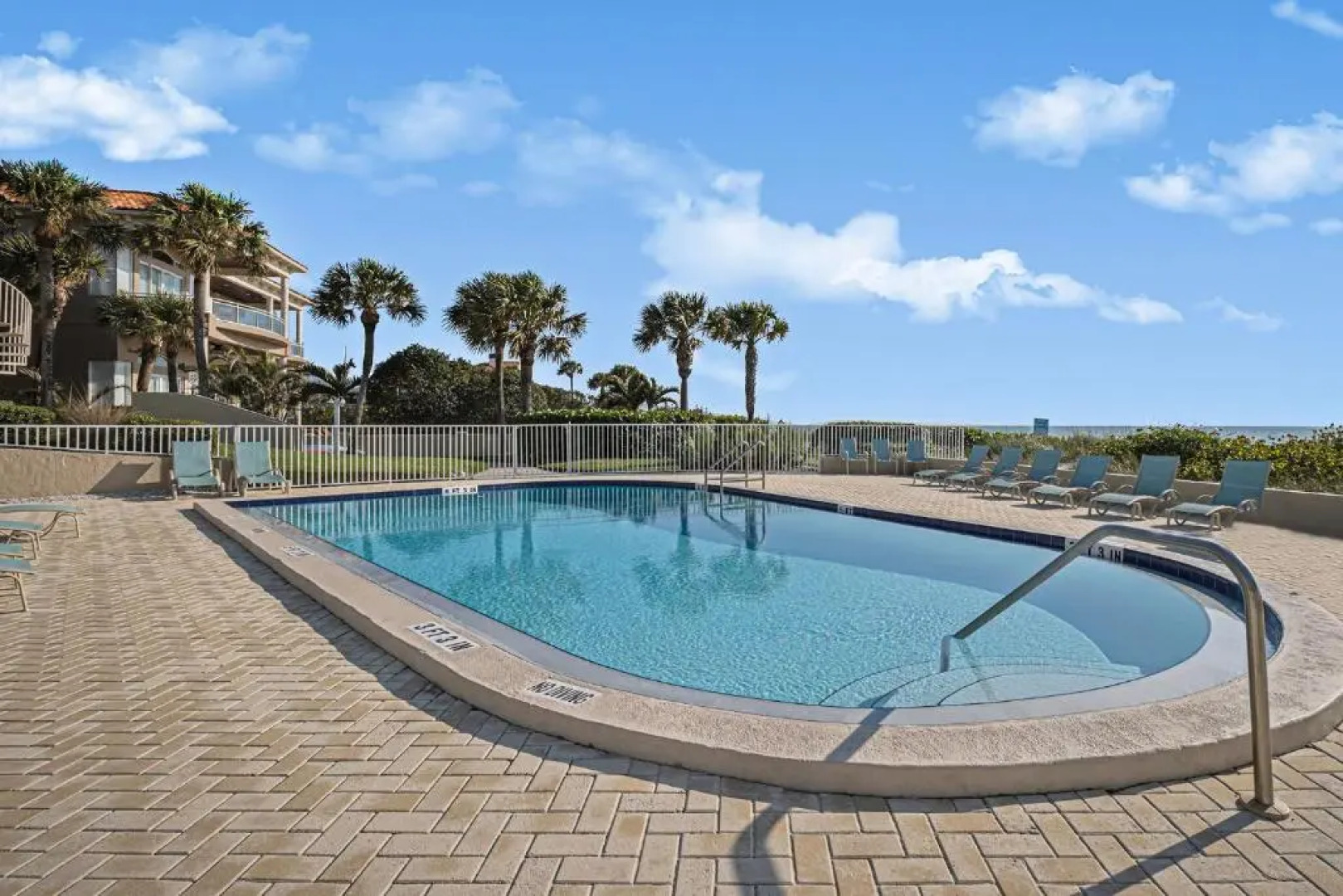 Sonrisa Unit-3/ Lovely Condo , 2 Bedrooms-2Baths