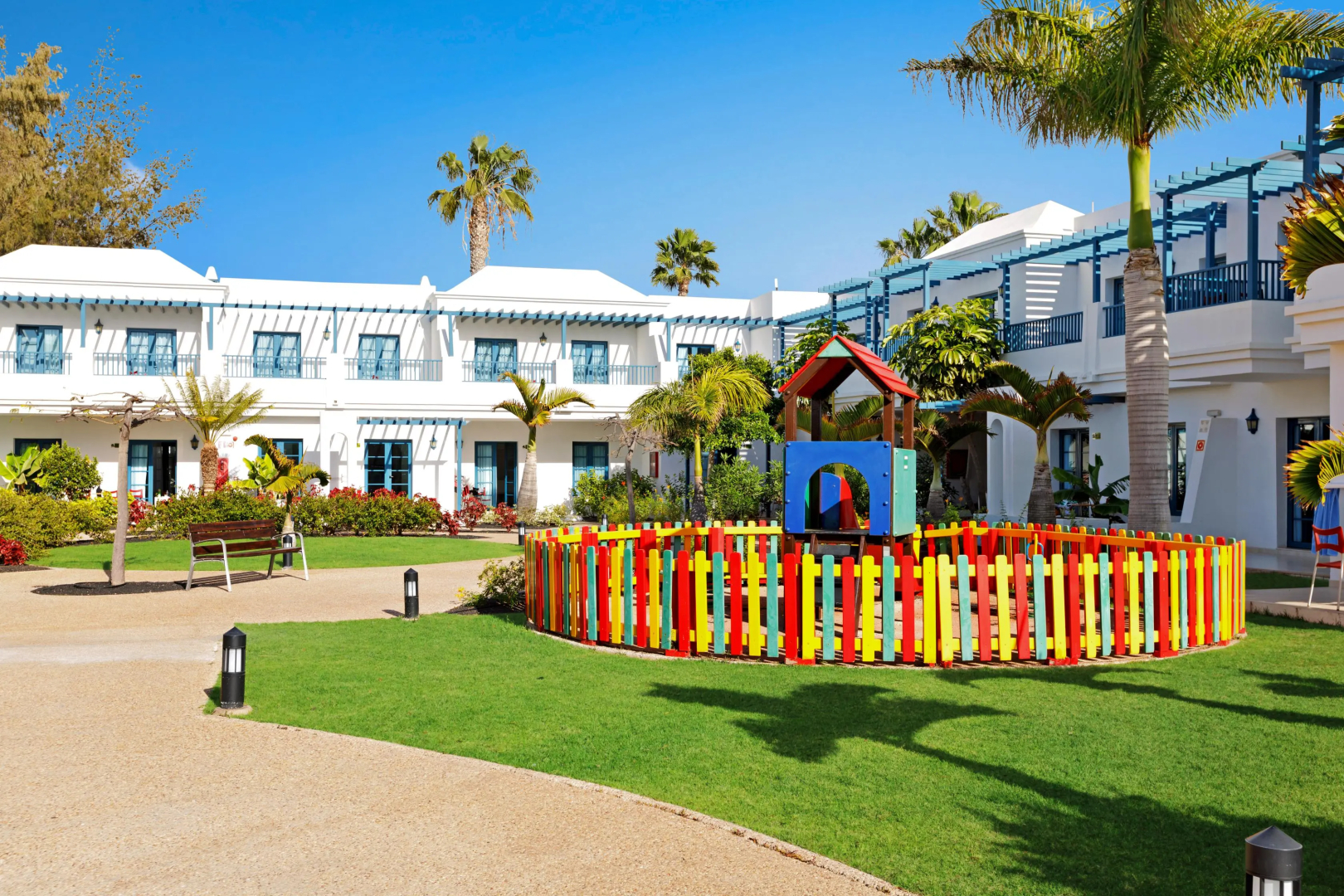 Отель THB Tropical Island Aparthotel