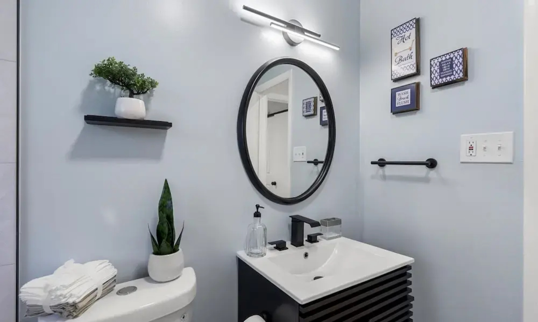 Upscale Old Town Views 3BD Lux