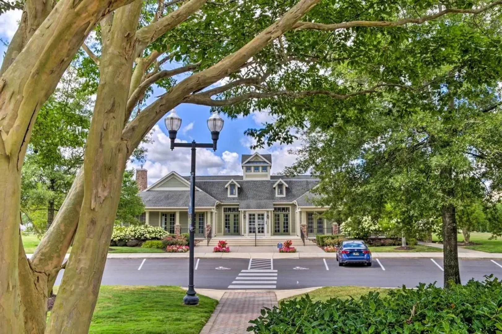 4 Mi to Beaches: Pet-friendly Lewes Condo!