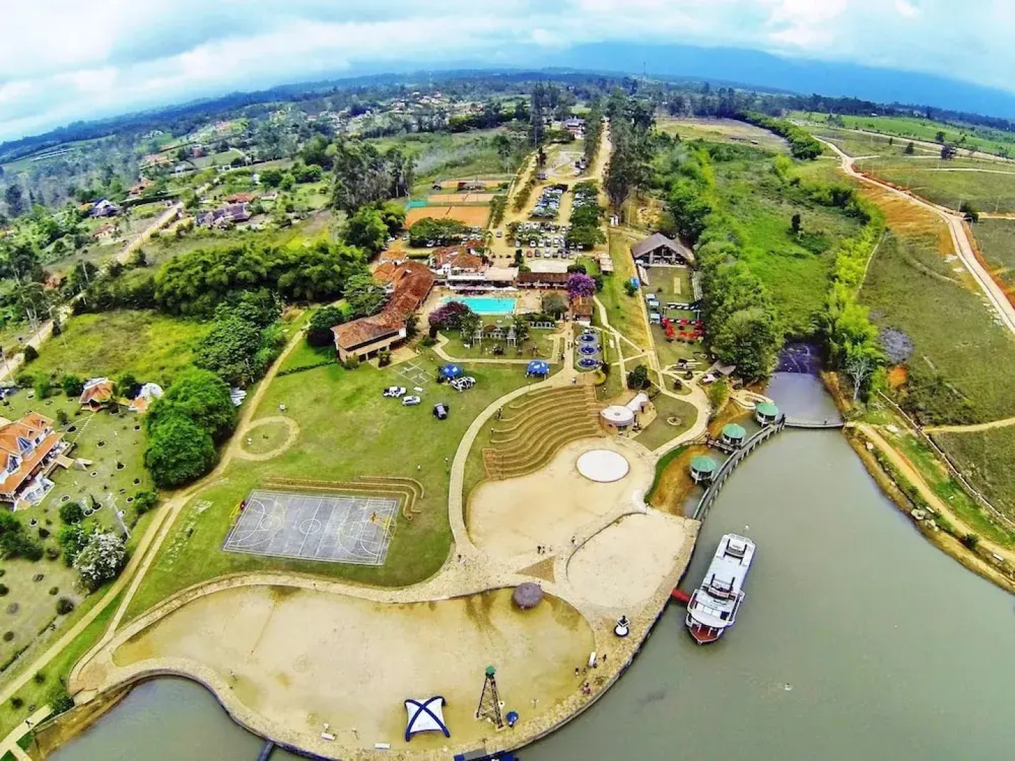 Club Nautico Acuarela Hotel