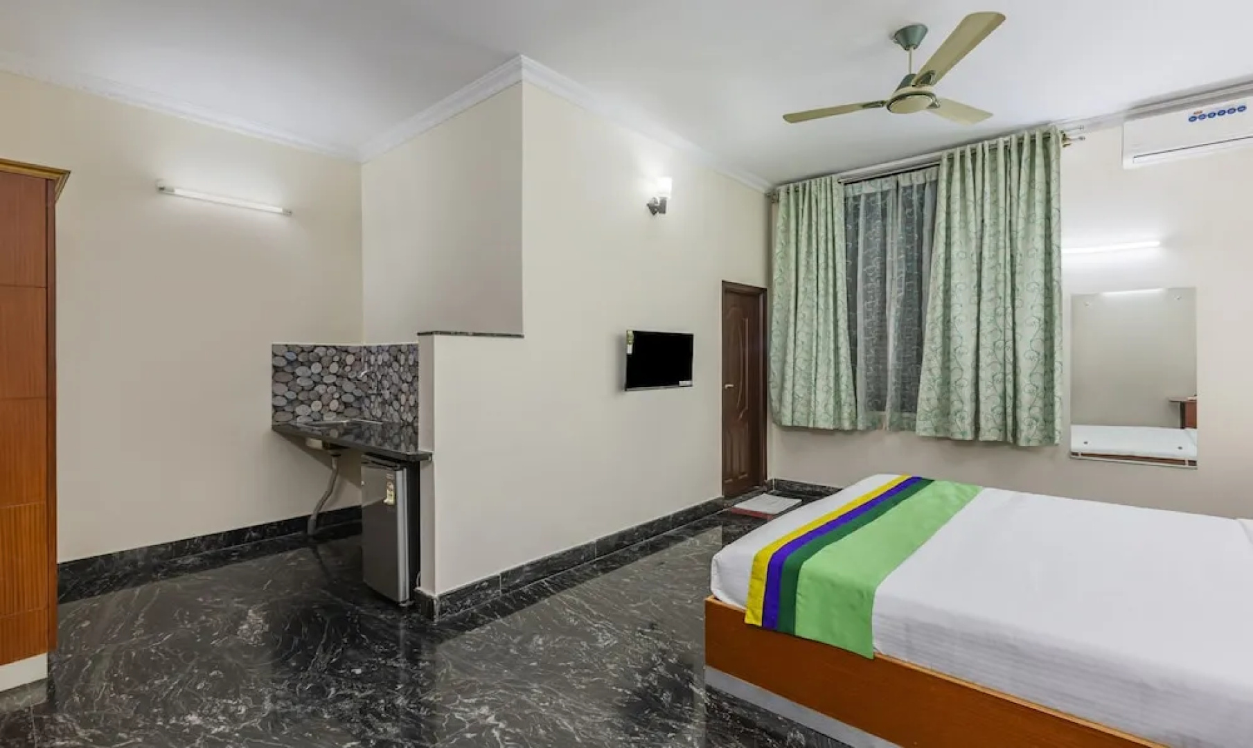 Treebo Akshaya Residency
