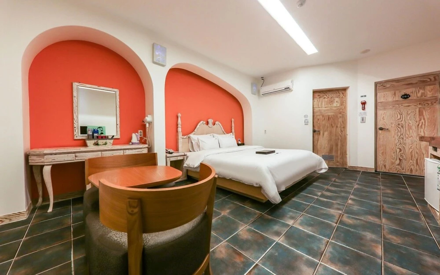 Eumseong Jijunghaeui Achim