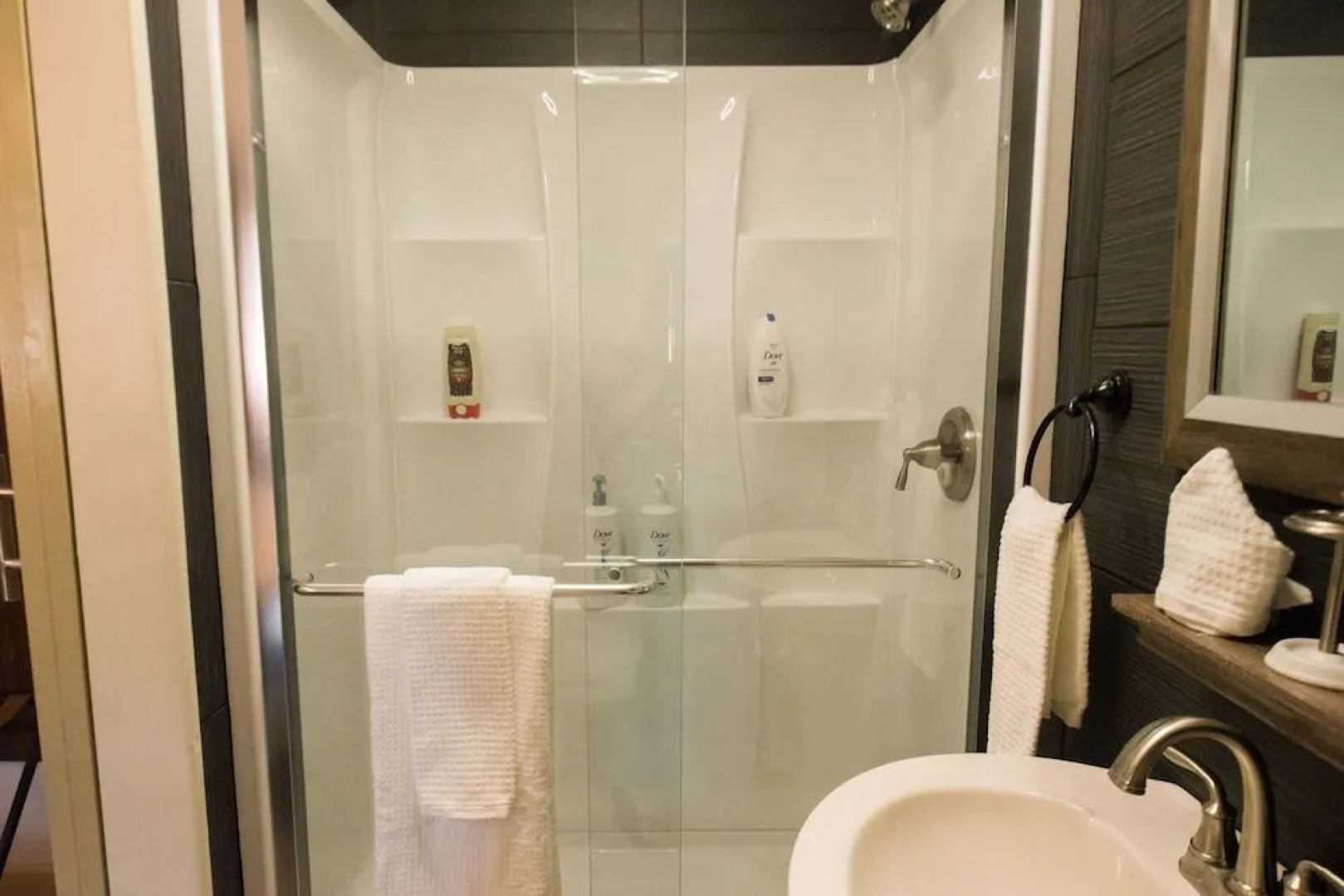 The Little Italy of Niagara Falls Bed & Breakfast